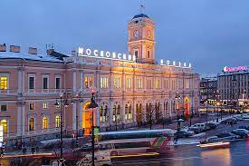 Вокзал прибытия поезда Таврия из Крыма в Санкт-Петербург