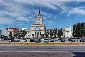 Вокзал отправления поезда Таврия Волгоград - Симферополь в Судак